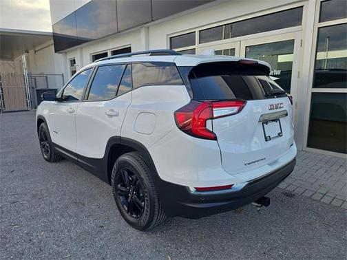 2022 GMC Terrain AWD AT4