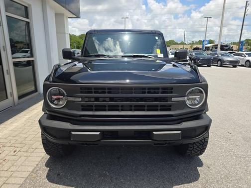 Shadow Black 2022 Ford Bronco Base