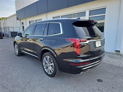 2023 Cadillac XT6 Premium Luxury FWD