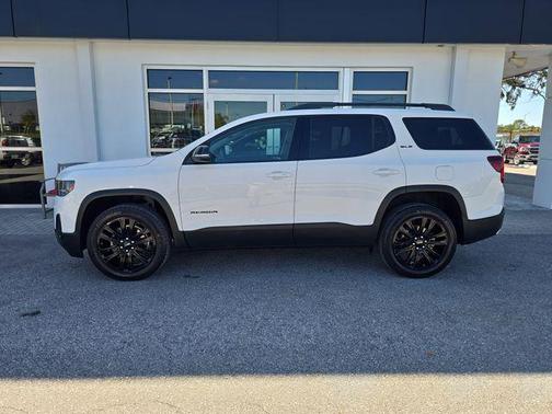 2023 GMC Acadia FWD SLE