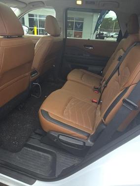 2025 Nissan Pathfinder Platinum 4WD