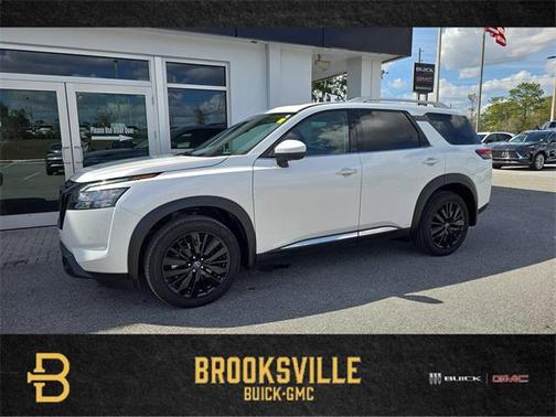 2025 Nissan Pathfinder Platinum 4WD