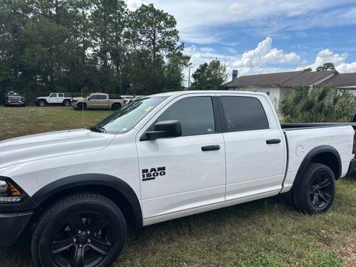 2024 RAM 1500 Classic Warlock Crew Cab 4x2 5'7' Box