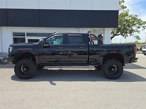 2025 GMC Sierra 2500 AT4