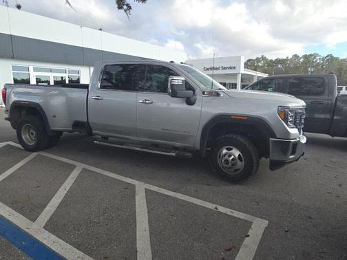 2023 GMC Sierra 3500 SLT