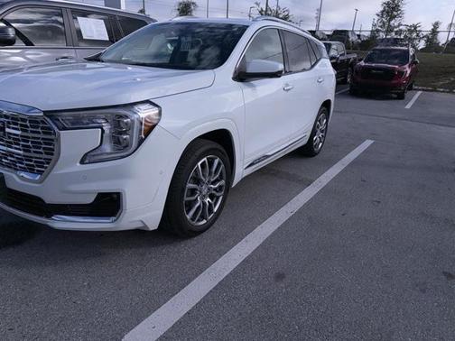 2023 GMC Terrain Denali