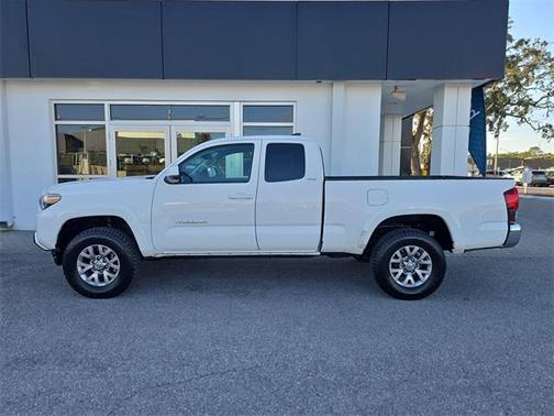 2018 Toyota Tacoma SR5