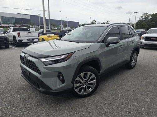 2023 Toyota RAV4 XLE Premium