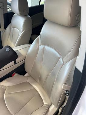 2020 Buick Envision FWD Essence