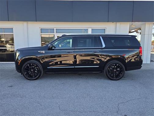 2025 GMC Yukon XL 4WD Elevation
