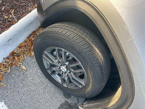 2025 GMC Acadia FWD Elevation