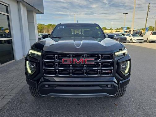 2024 GMC Canyon AT4