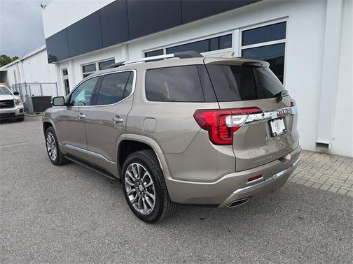 2022 GMC Acadia Denali