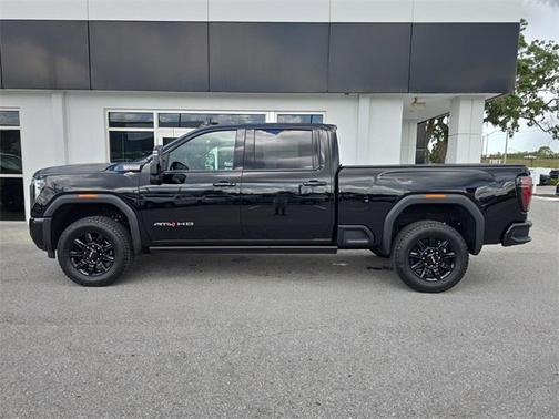 2025 GMC Sierra 2500 AT4