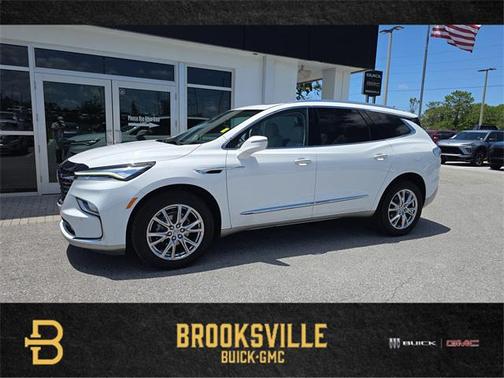2023 Buick Enclave Essence AWD