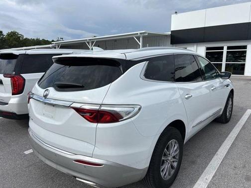 2023 Buick Enclave Essence FWD