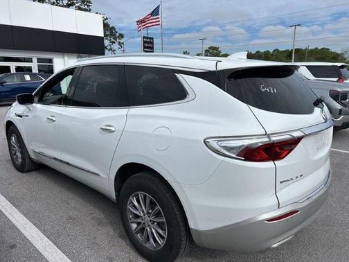 2023 Buick Enclave Essence FWD
