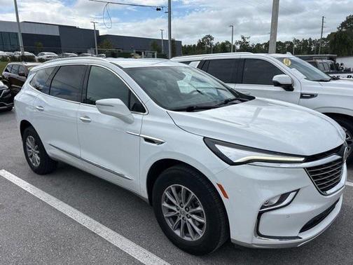 2023 Buick Enclave Essence FWD