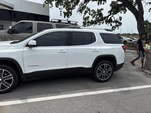 2023 GMC Acadia FWD SLT