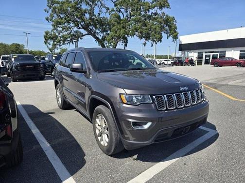 2021 Jeep Grand Cherokee Laredo