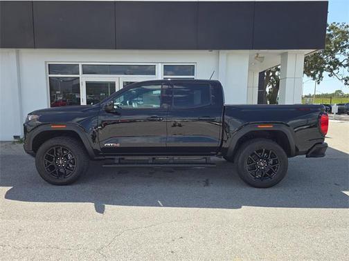 2025 GMC Canyon Base