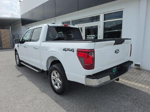 Oxford White 2025 Ford F-150 XLT