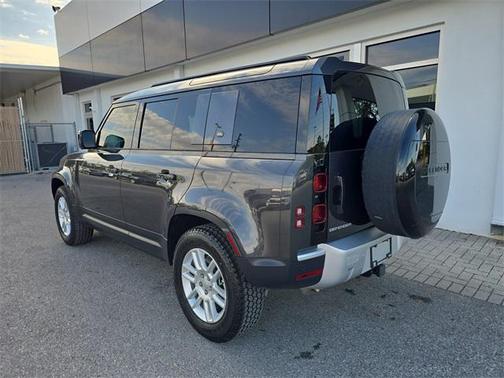 2024 Land Rover Defender 110 P400 S