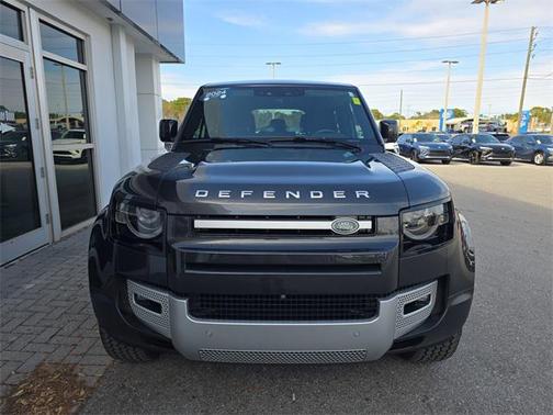 2024 Land Rover Defender 110 P400 S