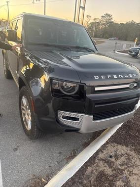 2024 Land Rover Defender 110 P400 S