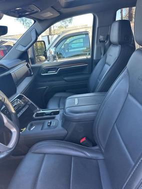 2024 GMC Sierra 2500 Denali