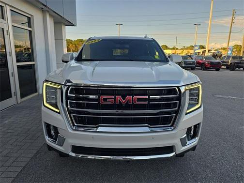 2022 GMC Yukon SLT