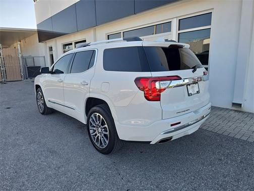 2021 GMC Acadia Denali
