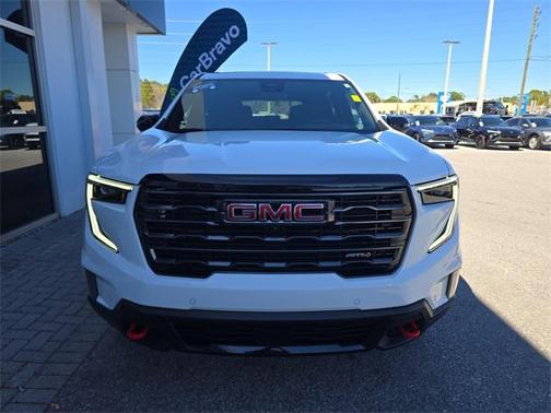 2025 GMC Acadia AWD AT4