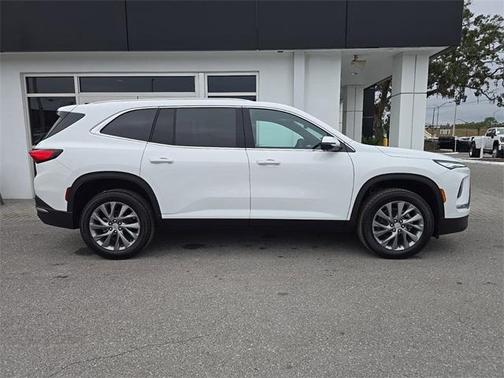 2025 Buick Enclave Preferred FWD