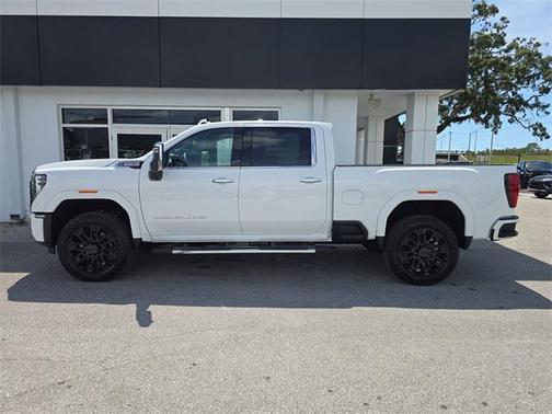 2025 GMC Sierra 2500 Denali
