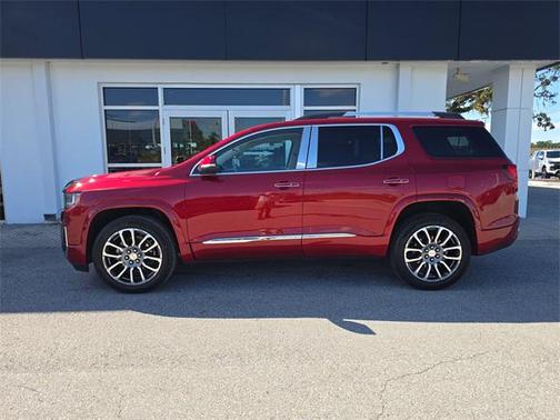 2022 GMC Acadia Denali