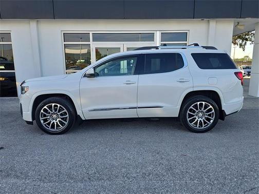 2022 GMC Acadia Denali