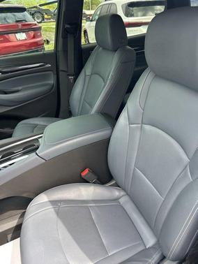 2023 Buick Enclave Essence FWD