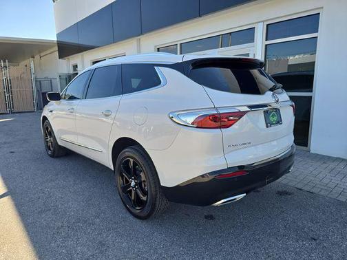 2023 Buick Enclave Essence FWD