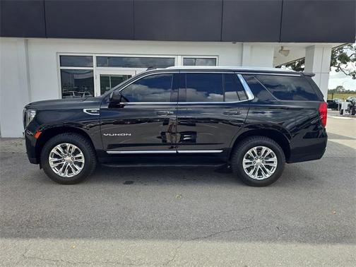 2022 GMC Yukon SLT