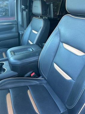 2024 GMC Yukon XL 4WD AT4