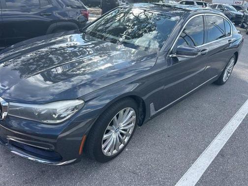 2016 BMW 740 740i