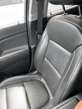 2023 GMC Acadia FWD SLT