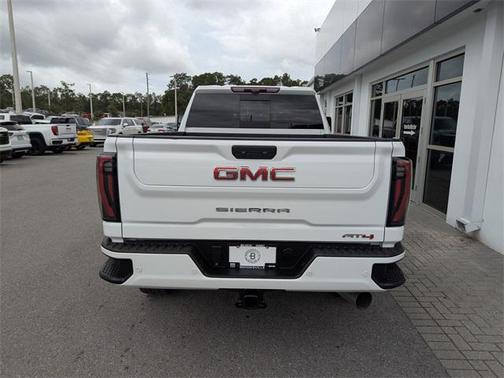 2024 GMC Sierra 2500 AT4