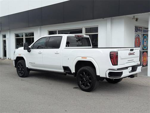 2024 GMC Sierra 2500 AT4