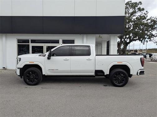 2024 GMC Sierra 2500 AT4