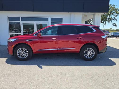 2024 Buick Enclave Essence FWD