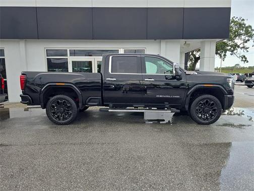 2025 GMC Sierra 2500 Denali