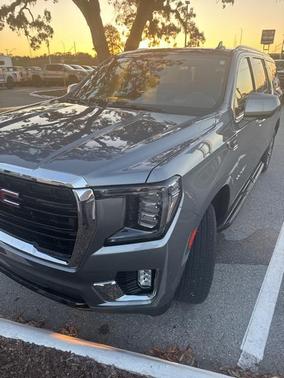 2022 GMC Yukon XL SLE