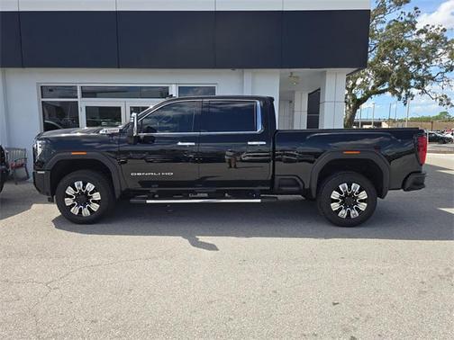 2025 GMC Sierra 2500 Denali